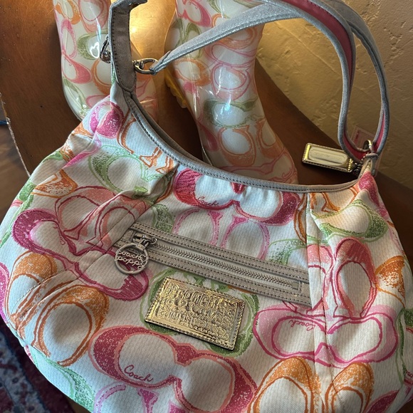 - Coach poppy purse - Picture 2 of 8